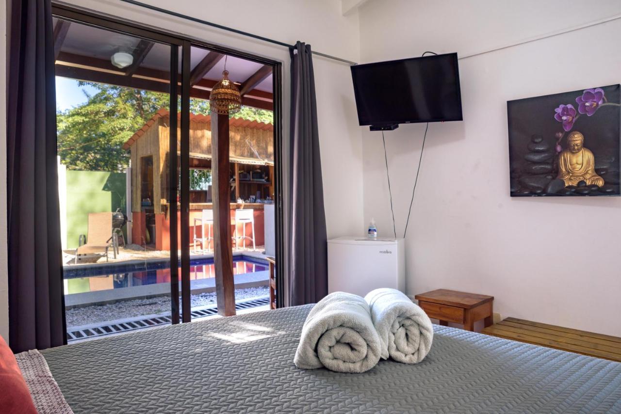 Hotel Mahayana ตามารินโด ภายนอก รูปภาพ