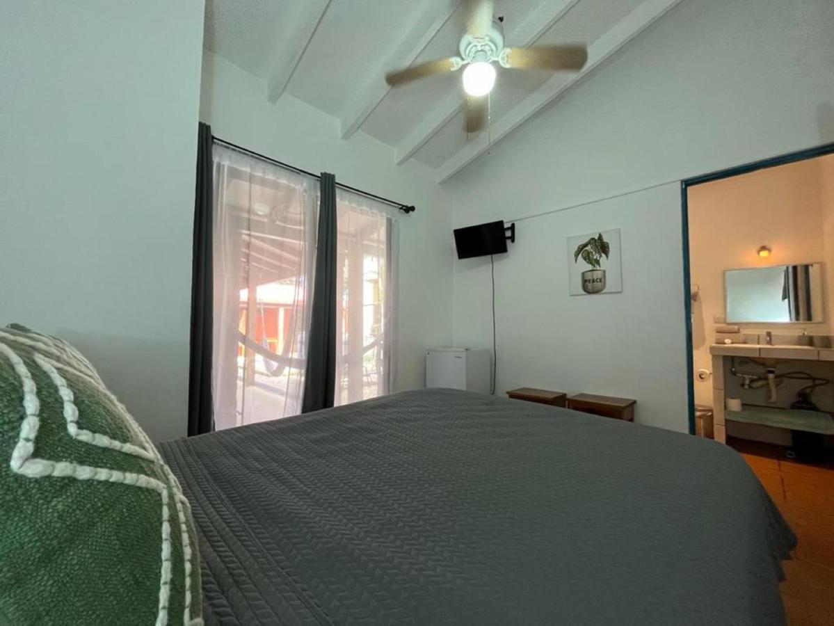 Hotel Mahayana ตามารินโด ภายนอก รูปภาพ