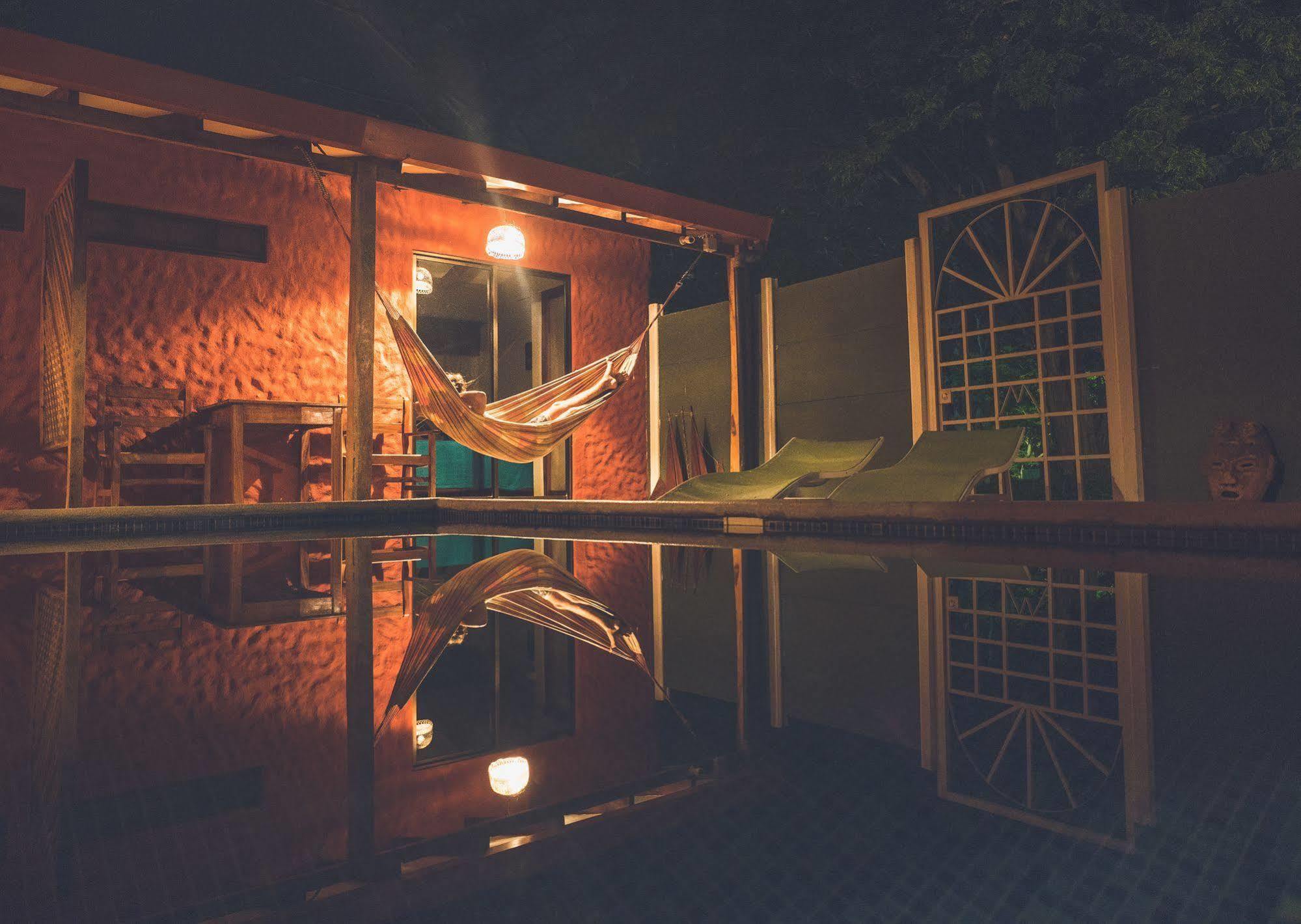 Hotel Mahayana ตามารินโด ภายนอก รูปภาพ